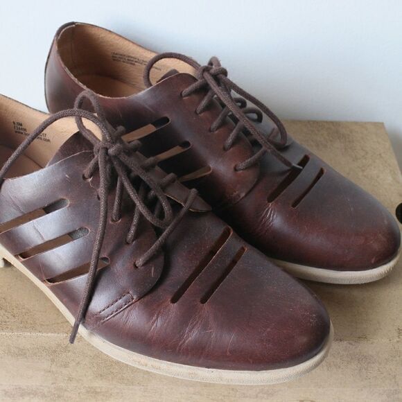 WORN ONCE BORN JAKOB CUT OUT LACE UP SHOES  SZ 9.5 - Picture 3 of 8